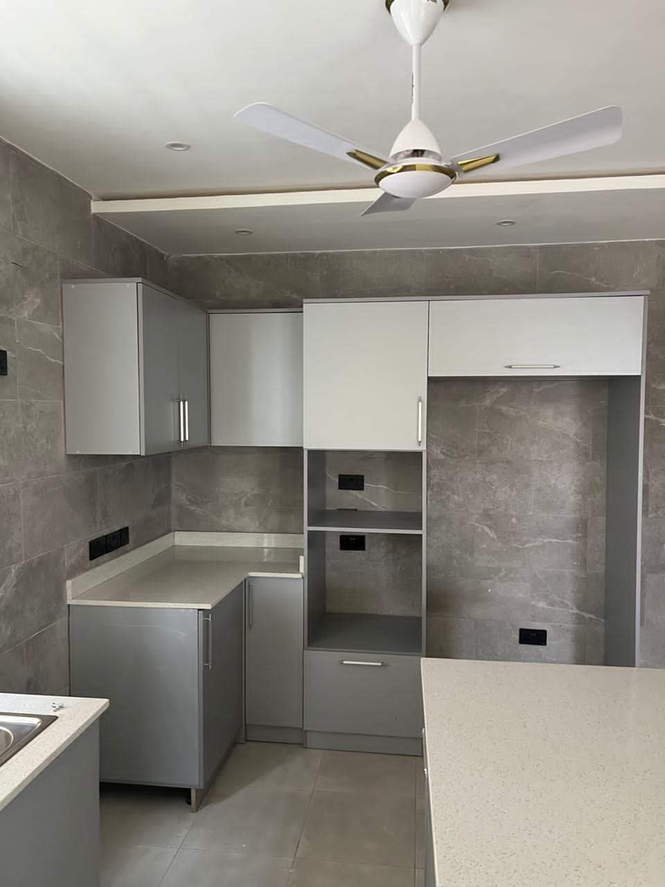 Good looking luxurious semi detached 3 Bedrooms house