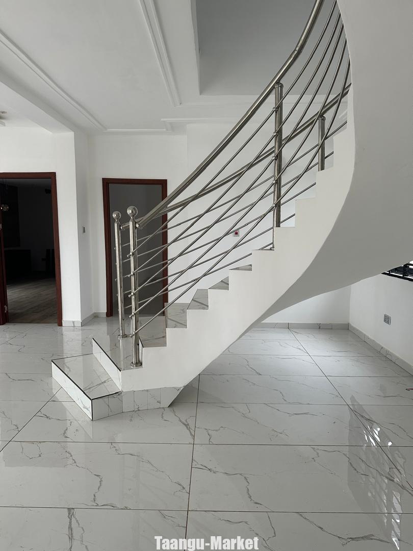 Newly Built 4 Bedroom House With  A Boys Quarter