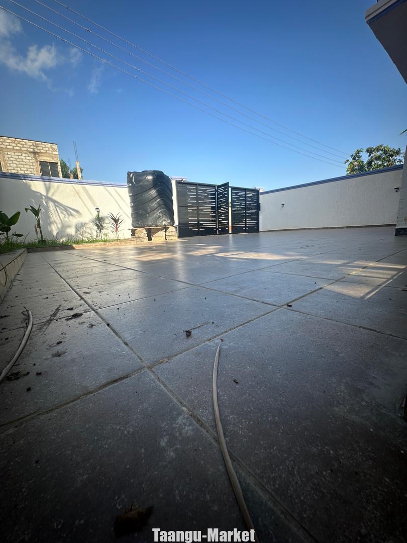 Newly Built 4 Bedroom House With  A Boys Quarter