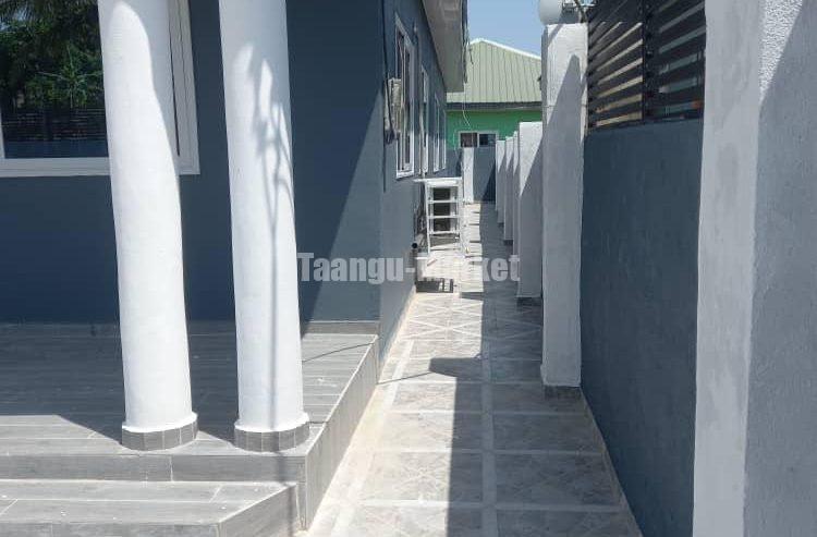 Newly built 3bedrooms House in Kasoa Roman