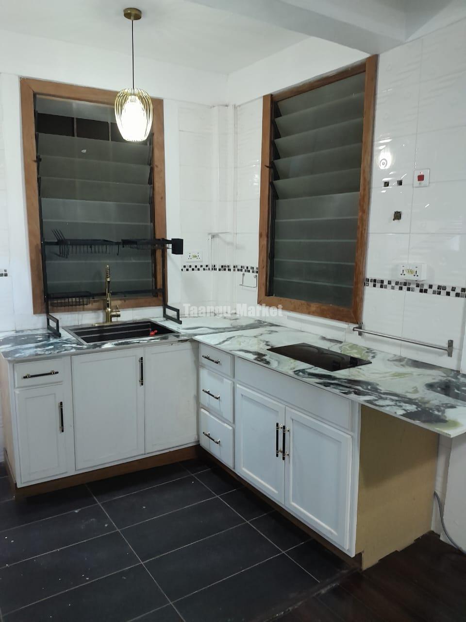 Chamber and Hall Self Contained for rent in Osu