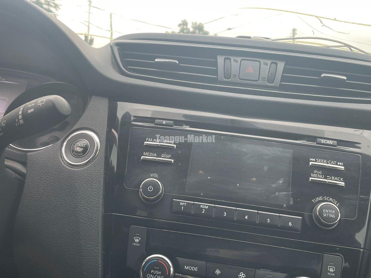 Nissan Rogue S 2017 model