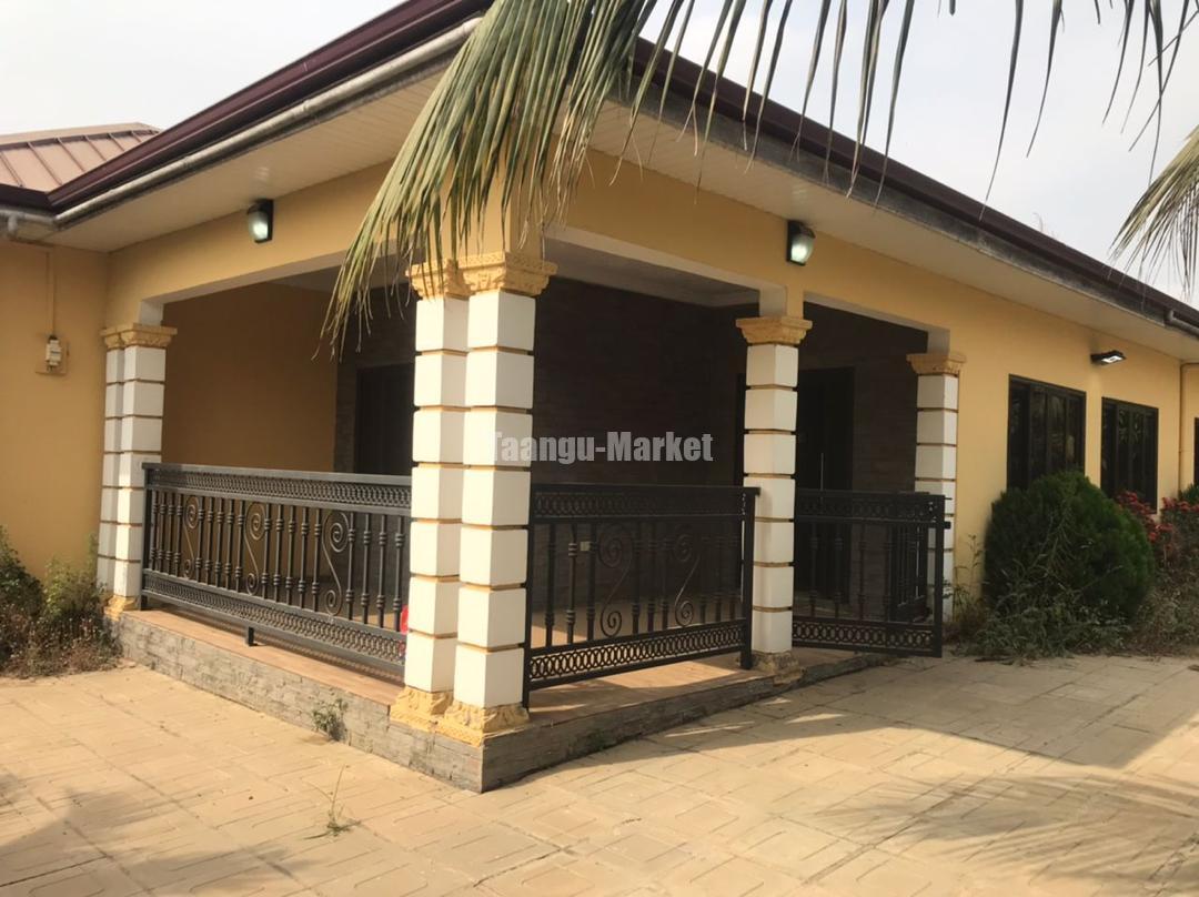 4bedroom self compound for at Amasaman