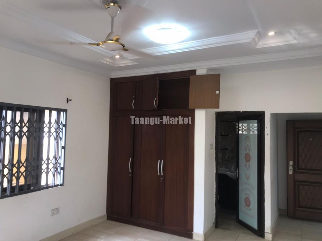 4bedroom self compound for at Amasaman